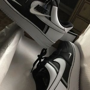 Meet your Posher, Ezell